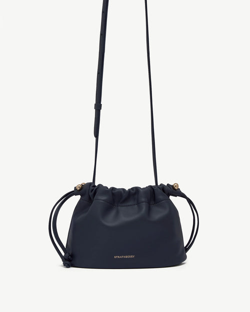 STRATHBERRY Charlotte Drawstring | 手袋 (黑色)