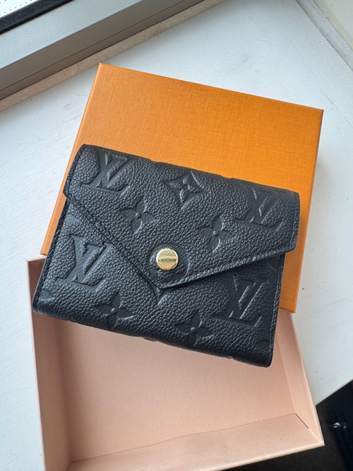 LOUIS VUITTON M69800 Zoe Wallet | Louis Vuitton wallet (multi-color) 