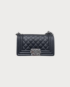 CHANEL A67085 Boy Chanel Handbag Calfskin Ruthenium Small | 香奈兒 手袋 (中碼/多色) - LONDONKELLY 英國名牌代購